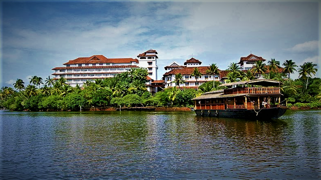 Ashtamudi Lake